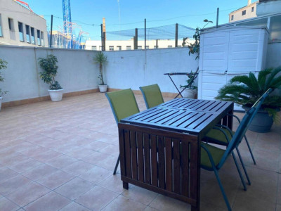 ESPECTACULAR VIVIENDA CON PATIO 60 M2 HOSTAFRANCS-SABADELL
