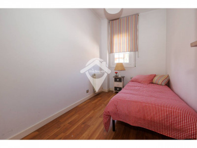 FANTASTICA CASA CANTONERA EN VENTA EN EL CENTRO DE SANT QUIRZE DEL VALLES CON PISCINA Y GARAJE