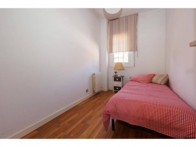 FANTASTICA CASA CANTONERA EN VENTA EN EL CENTRO DE SANT QUIRZE DEL VALLES CON PISCINA Y GARAJE