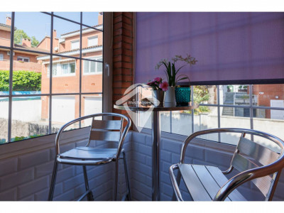 FANTASTICA CASA CANTONERA EN VENTA EN EL CENTRO DE SANT QUIRZE DEL VALLES CON PISCINA Y GARAJE