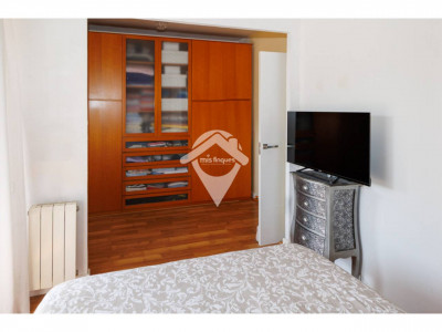 FANTASTICA CASA CANTONERA EN VENTA EN EL CENTRO DE SANT QUIRZE DEL VALLES CON PISCINA Y GARAJE