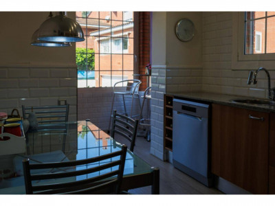 FANTASTICA CASA CANTONERA EN VENTA EN EL CENTRO DE SANT QUIRZE DEL VALLES CON PISCINA Y GARAJE