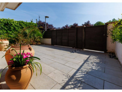 FANTASTICA CASA CANTONERA EN VENTA EN EL CENTRO DE SANT QUIRZE DEL VALLES CON PISCINA Y GARAJE