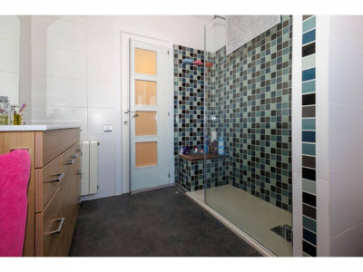 FANTASTICA CASA CANTONERA EN VENTA EN EL CENTRO DE SANT QUIRZE DEL VALLES CON PISCINA Y GARAJE