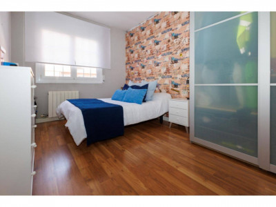 FANTASTICA CASA CANTONERA EN VENTA EN EL CENTRO DE SANT QUIRZE DEL VALLES CON PISCINA Y GARAJE