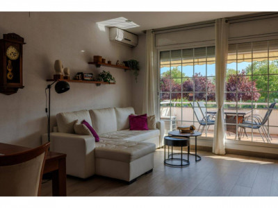 FANTASTICA CASA CANTONERA EN VENTA EN EL CENTRO DE SANT QUIRZE DEL VALLES CON PISCINA Y GARAJE