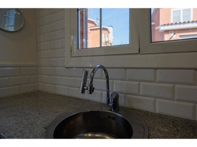 FANTASTICA CASA CANTONERA EN VENTA EN EL CENTRO DE SANT QUIRZE DEL VALLES CON PISCINA Y GARAJE