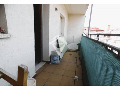 FANTASTICA CASA CON DOS VIVIENDAS INDEPENDIENTES Y GRAN GARAJE EN TERRASSA