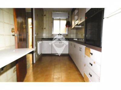 FANTASTICA CASA CON DOS VIVIENDAS INDEPENDIENTES Y GRAN GARAJE EN TERRASSA