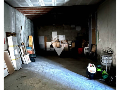 FANTASTICA CASA CON DOS VIVIENDAS INDEPENDIENTES Y GRAN GARAJE EN TERRASSA