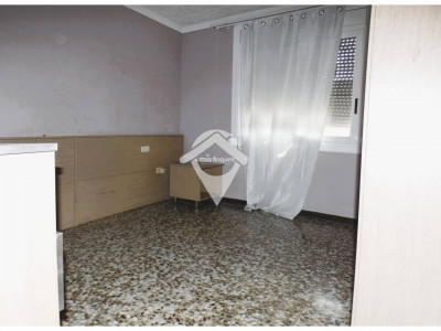 FANTASTICA CASA CON DOS VIVIENDAS INDEPENDIENTES Y GRAN GARAJE EN TERRASSA