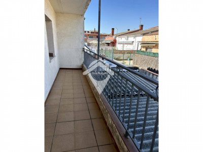 FANTASTICA CASA CON DOS VIVIENDAS INDEPENDIENTES Y GRAN GARAJE EN TERRASSA