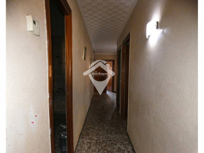 FANTASTICA CASA CON DOS VIVIENDAS INDEPENDIENTES Y GRAN GARAJE EN TERRASSA