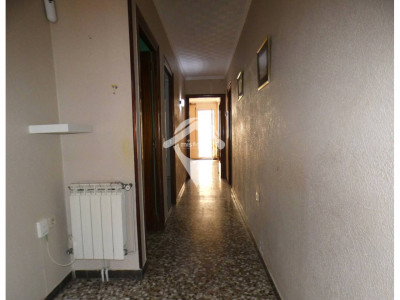 FANTASTICA CASA CON DOS VIVIENDAS INDEPENDIENTES Y GRAN GARAJE EN TERRASSA