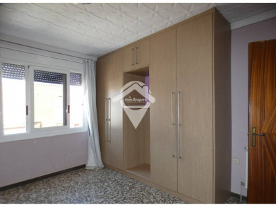 FANTASTICA CASA CON DOS VIVIENDAS INDEPENDIENTES Y GRAN GARAJE EN TERRASSA