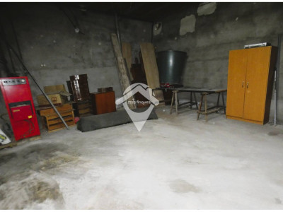 FANTASTICA CASA CON DOS VIVIENDAS INDEPENDIENTES Y GRAN GARAJE EN TERRASSA