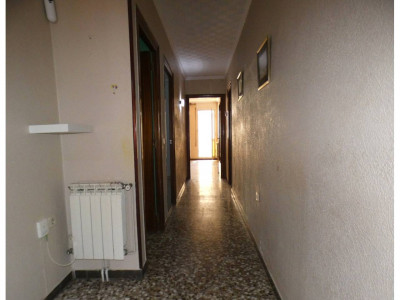 FANTASTICA CASA CON DOS VIVIENDAS INDEPENDIENTES Y GRAN GARAJE EN TERRASSA