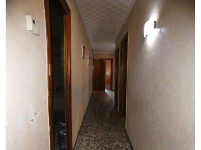 FANTASTICA CASA CON DOS VIVIENDAS INDEPENDIENTES Y GRAN GARAJE EN TERRASSA