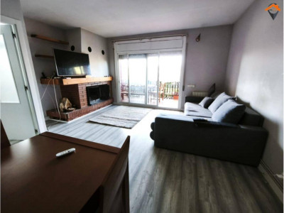 Fantástica casa con enorme garaje en Castellar del Vallès – Lista para entrar a vivir!!!