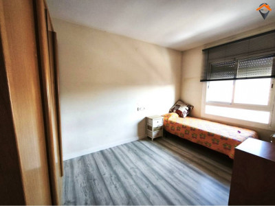 Fantástica casa con enorme garaje en Castellar del Vallès – Lista para entrar a vivir!!!