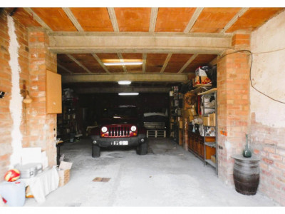 FANTASTICA CASA CON GRAN GARAJE EN VENTA TORRE-ROMEU