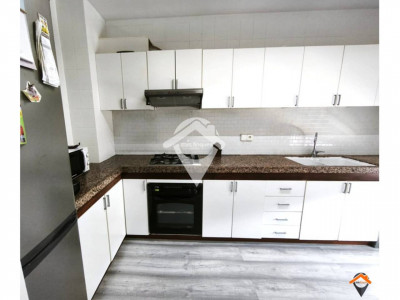 FANTASTICA CASA CON GRAN GARJAE EN CASTELLAR DEL VALLES, LISTA PARA ENTRAR A VIVIR¡¡¡¡