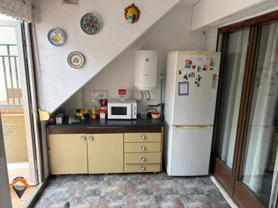 FANTASTICA CASA EN ZONA TRANQUILA CON GARAJE DE 140M2, TERRAZA 50M2 Y PATIO!!!