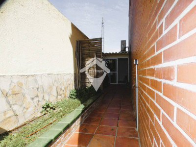 FANTASTICA CASA SANT JULIA-SABADELL