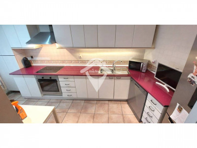 FANTASTICA CASA SOLEADA CON PISCINA Y JARDIN