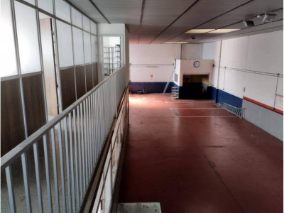 FANTASTICA NAVE CON PATIO DE 500 M2 EN ALQUILER EN SANT QUIRZE DEL VALLES