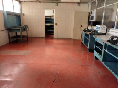 FANTASTICA NAVE CON PATIO DE 500 M2 EN ALQUILER EN SANT QUIRZE DEL VALLES