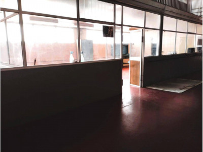 FANTASTICA NAVE CON PATIO DE 500 M2 EN ALQUILER EN SANT QUIRZE DEL VALLES