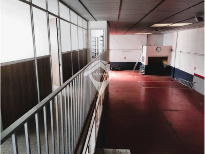 FANTASTICA NAVE CON PATIO DE 500 m2  EN ALQUILER EN SANT QUIRZE DEL VALLES