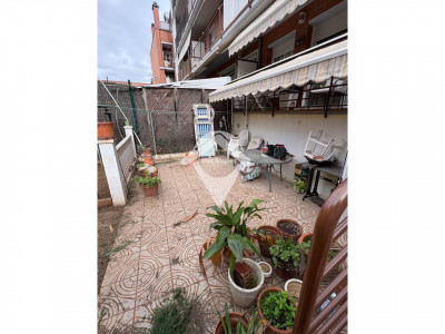 FANTASTICA PLANTA BAJA CON JARDIN EN MAS DURAN