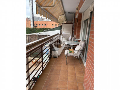 FANTASTICA PLANTA BAJA CON JARDIN EN MAS DURAN