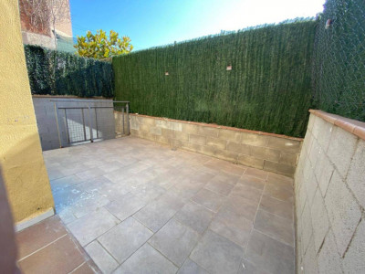 FANTASTICA PLANTA BAJA CON PATIO CAN RULL-SABADELL