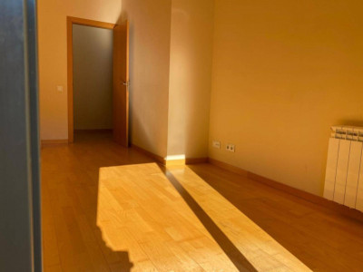 FANTASTICA PLANTA BAJA CON PATIO CAN RULL-SABADELL