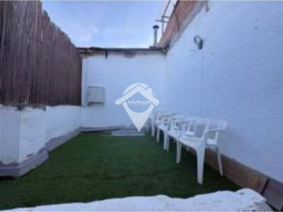 FANTASTICA PLANTA BAJA ENTRADA INDEPENDIENTE CON PATIO Y TERRAZA