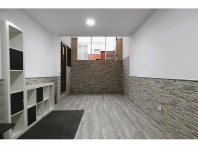 FANTASTICA PLANTA BAJA REFORMADA CON PATIO Y TERRAZA CENTRO SANT QUIRZE