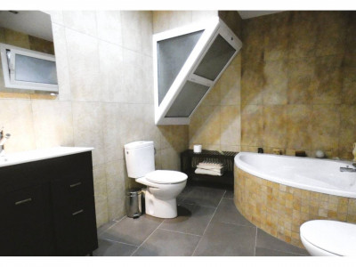 FANTASTICA PLANTA BAJA REFORMADA CON PATIO Y TERRAZA CENTRO SANT QUIRZE