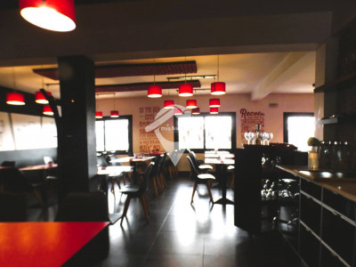 FANTASTICO BAR RESTAURANTE EN VENTA