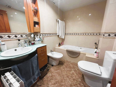 FANTASTICO PISO CON PARKING Y TRASTERO CAN LLONG-SABADELL