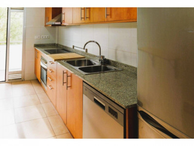 FANTASTICO PISO CON TERRAZA CON ZONA COMUNITARIA Y PISCINA