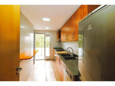 FANTASTICO PISO CON TERRAZA CON ZONA COMUNITARIA Y PISCINA