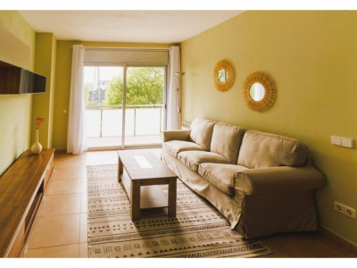 FANTASTICO PISO CON TERRAZA CON ZONA COMUNITARIA Y PISCINA
