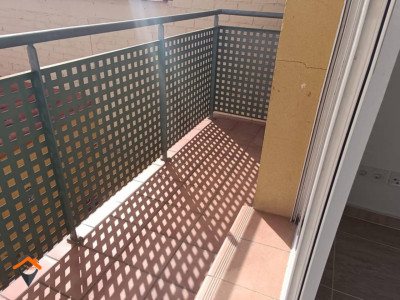 FANTASTICO PISO REFORMADO Y MUY SOLEADO CON BALCÓN, ASCENSOR, PARKING Y TRASTERO