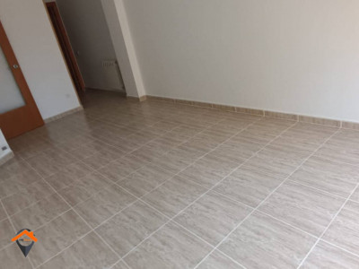 FANTASTICO PISO REFORMADO Y MUY SOLEADO CON BALCÓN, ASCENSOR, PARKING Y TRASTERO