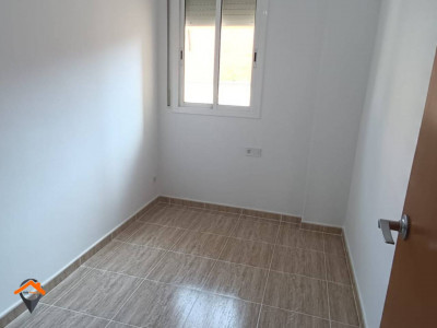 FANTASTICO PISO REFORMADO Y MUY SOLEADO CON BALCÓN, ASCENSOR, PARKING Y TRASTERO
