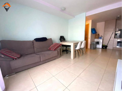 FANTASTICO Y ACOGEDOR PISO EN CALLE GENERAL MORAGUES-TERRASSA