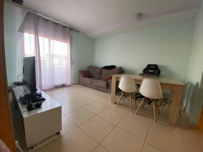 FANTASTICO Y ACOGEDOR PISO EN CALLE GENERAL MORAGUES-TERRASSA